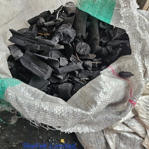 Briquetas de Carbón Vegetal y Aserrín, Leña Seca Disponible para Nuestros Clientes a Buenos Precios - Product Image 1