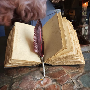 Grimorio de Cuero Personalizado de Hombre Lobo, 400 Páginas, Diario Vintage de Lobo, Diseño de Huella Sangrienta, Libro de Sombras, Papel con Borde Irregular - Product Image 6