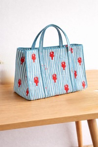 Quilted Cotton Carryall Tote <b>Bag</b> with Geometric Print and Zipper Closure Spacious <b>Bag</b> for Grocery Shopping At Wholesale Price - Product Image 5