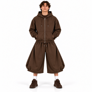 Conjunto de Invierno para Hombre de Alta Calidad, Sudadera con Cierre y Pantalones Cortos Anchos Estilo Bermuda, Conjunto Deportivo de Invierno Oversize en Color Sólido - Product Image 1