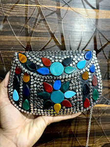 Bolso de mano metálico redondo de lujo para mujer embragues de moda para mujer de India a la venta - Product Image 4