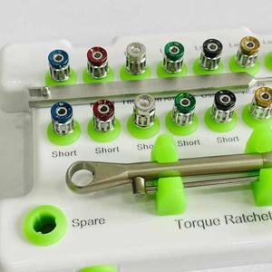 Kit de tournevis et clé dynamométrique FIDA International en acier inoxydable pour implants dentaires, réutilisable - Product Image 4