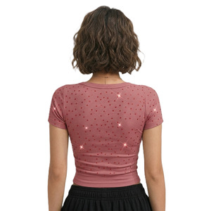 Chemisiers côtelés pour femmes style Y2K avec strass, couleur rose poudré, col rond, coupe ajustée, crop top, personnalisable OEM ODM, marque privée, vente en gros - Product Image 3