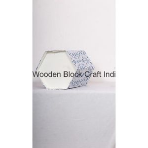 Poubelle décorative ouverte faite à la main en carton PP imprimé au bloc, avec enveloppe en tissu 100 % coton. - Product Image 4