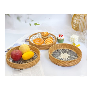 Bandeja de ratán con diseño floral navideño, artesanía decorativa, precio económico, bandeja de almacenamiento de ratán y nácar. - Product Image 3