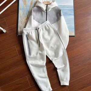 Nouveau survêtement personnalisé avec logo, design réfléchissant, en coton, pour le sport, la course à pied, le football, pour hommes, ensemble de survêtement - Product Image 1