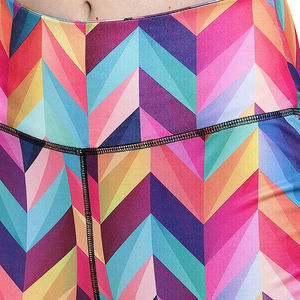 Ensemble de sport 2 pièces pour femme, logo personnalisé sublimé, qualité supérieure, respirant, en polyester - Product Image 6