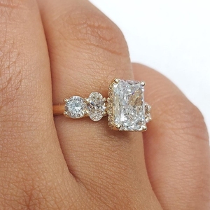 Gold Lab Grown Diamond IGI Certified Female Ring F Color Yellow 3CT Radiant Cut VS1 9KT 3GM 1CT Side Diamond Lab Grown Diamond - Product Image 6