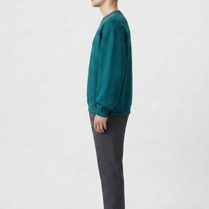 Sudadera elegante para hombre, de tejido grueso, suave y cálido, con cuello redondo, diseño sencillo e informal para el día a día en invierno. - Product Image 3