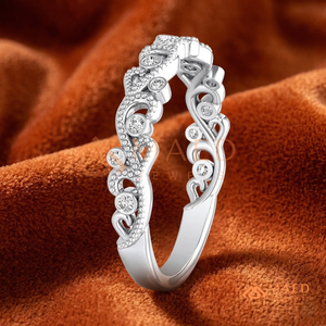 Anillo de boda de lujo de plata de ley 925 con moissanita de corte esmeralda de triple fila de orientación este-oeste y diamante de laboratorio horizontal, anillo llamativo ancho - Product Image 3