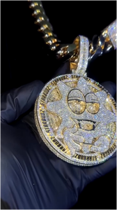 CONCEPTION Colgante Hiphop Personalizado de Plata 925 con Moissanita Certificada GRA, Corte Brillante Redondo, Estilo Iced Out, para Fiesta Unisex - Product Image 2