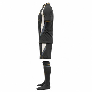 Tenues de football personnalisées pour équipes, livraison rapide, en gros : Maillots et shorts sublimés, fabrication OEM |   Options de marque privée disponibles - Product Image 4