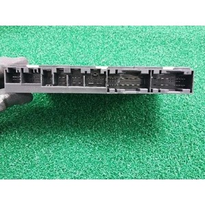 ECU และโมดูลคอมพิวเตอร์มือสองสำหรับรถยนต์ซีรีส์ 3 รุ่น 9221861 - Product Image 3