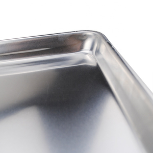 Plat à four élégant avec un design spacieux, surface lisse, distribution de chaleur fiable, manipulation confortable - Product Image 3