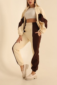 Tenue de survêtement élégante pour femmes Survêtements à séchage rapide pour femmes Survêtements d'entraînement sportif - Product Image 3