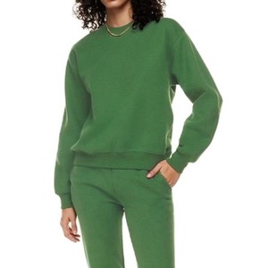 Sudadera Verde de Cuello Redondo para Mujer, Color Sólido, Manga Larga, Tejido de Algodón, Corte Regular, para Otoño, con Bordado Frontal - Product Image 1