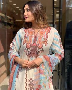 Elegante Conjunto de Kurta con Estampado Digital en Muselina y Dupatta de Georgette para Mujer - Product Image 5