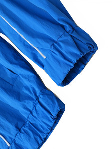 Fabricantes OEM de Ropa Deportiva de Nylon Personalizada, Pantalones Deportivos, Chaqueta Cortavientos Reflectante con Cierre para Hombre - Product Image 5