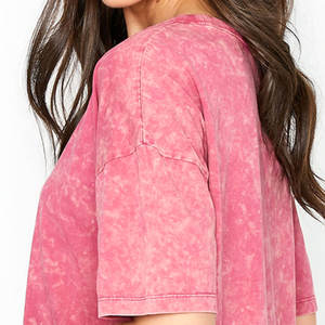 เสื้อยืดผู้หญิงสไตล์วินเทจ ผ้าฝ้าย 100% ซักย้อมสีแบบแอซิดวอช ทรงสั้น ระบายอากาศได้ดี เป็นมิตรต่อสิ่งแวดล้อม แห้งเร็ว ไม่ยับ  โลโก้ด้านหน้า รับผลิตแบบ OEM - Product Image 4