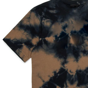 Camiseta para niños con efecto Tie Dye, diseño de logotipo personalizable y costuras duraderas para uso en verano, diseño elegante de ropa urbana. - Product Image 3
