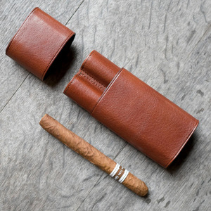 Estuche para cigarros de cuero genuino con cortador integrado, estuche de viaje para cigarros con cortador incorporado para una portabilidad y comodidad de lujo. - Product Image 6