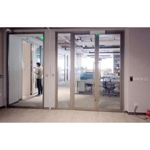 Puerta Cortafuego de Acero Esmaltado de Alta Calidad para Edificios Comerciales u Hospitales, Disponible a un Precio Accesible - Product Image 1