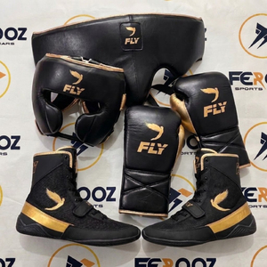 Paquete de Equipo de Entrenamiento de Lucha Personalizado con Casco de Seguridad, Protección Corporal, Protectores de Manos, Protectores de Piernas y Botas Deportivas - Product Image 3