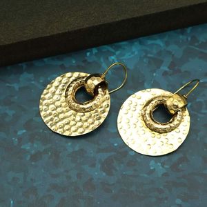 Pendientes Clásicos de Latón, Aros Antiguos de Moda para Bodas y Fiestas, Joyería Étnica Hecha a Mano, Personalizada y de Diseño Exclusivo - Product Image 2