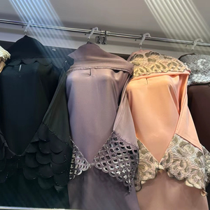 Abaya Modeste de Dubaï en Gros, Perlée et Pailletée, à Manches Longues, Traditionnelle Musulmane, Faite à la Main, pour Mariage, en Polyester Respirant, Col en V pour Femme - Product Image 1