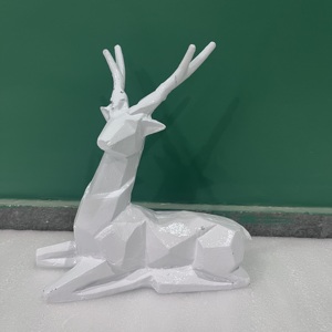 Escultura de sobremesa TD570 de diseño artesanal, reno sentado, decoración navideña para el hogar, acabado en aluminio blanco - Product Image 5