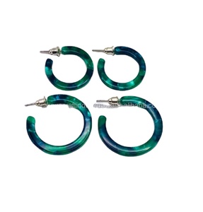 Pendientes colgantes de moda para mujer de resina con estilo Recién llegado Accesorios de moda reales a granel - Product Image 1