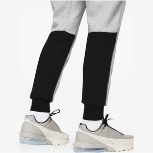 Pantalones deportivos con paneles de tejido Tech Fleece - Product Image 5