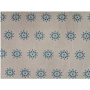 Fournisseur en gros de tissu à œillets imprimé 100% coton respirant pour vêtements de mode pour filles, vêtements ethniques, disponible en gros - Product Image 1