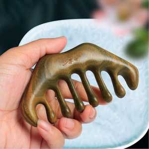 Peine de Masaje Personalizado de Sándalo Verde, Hecho a Mano, para Cuidado del Cabello y Cuerpo, Artesanía Natural - Product Image 1