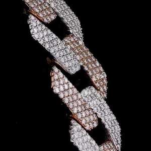 Collier Miami Cuban Link en Moissanite Givrée 17mm pour Homme, Chaîne Double Rangée VVS1 en Argent Sterling 925 Massif Plaqué Or Certifié - Product Image 3