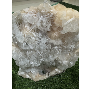 Scolecite Premium avec Stilbite Orange et Apophyllite, Grappe de Cristaux Naturels pour l'Exposition et la Décoration Intérieure - Product Image 4