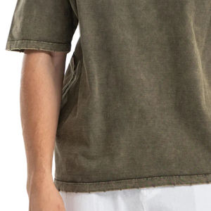 เสื้อยืดแขนสั้นผู้ชายสีเขียวมะกอกทรงโอเวอร์ไซส์ ผ้าฝ้ายถัก 100% คอกลม ลำลอง สีพื้น ดีไซน์เรียบง่าย - Product Image 4