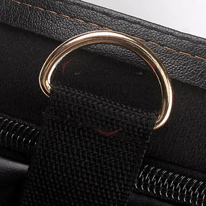 Sacs de frappe professionnels en cuir de haute qualité, hauteur réglable, service OEM personnalisé, équipement de boxe fabriqué au Pakistan - Product Image 3