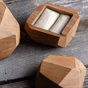 Boîte à bagues en bois faite à la main avec finition professionnelle à bas prix - Product Image 1