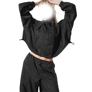 Conjunto de Chaqueta Ligera con Cierre y Pantalones Anchos de Moda para Mujer, Conjunto de 2 Piezas, Ropa Deportiva de Nailon, Cortavientos, Personalizable OEM - Product Image 6