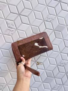 Cartera de Piel de Vacuno con Patrón Occidental para Mujer, Monedero de Piel con Pelo, Estuche para Tarjetas y Teléfono, Colección Elegante de Carteras de Mano para Mujer - Product Image 4