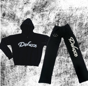 Womens Casual Winter Solid Distressed Embroidery Cropped Hoodie Jogger Set Customised Rhinestone Vintage Streetwear Eco-Friendly - Product Image 2
