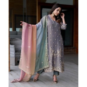 ATTRACTIVE SOIE SEQUENCE BRODERIE MOTI TRAVAIL HAUT BAS AVEC DUPATTA GRIS - Product Image 1