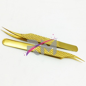 Pinzas Profesionales RMI de Acero Inoxidable con Baño de Oro 24K para Extensión de Pestañas, Diseño Curvo de 45 Grados con Punta Afilada y Agarre Fuerte - Product Image 3