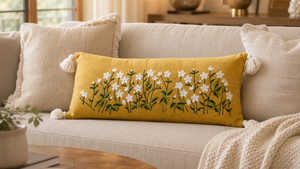 Cojín Lumbar Bordado a Mano con Diseño Botánico de Flores Silvestres, Estilo Boho, en Algodón Ecológico Color Mostaza, Blanco - Product Image 6