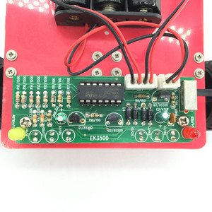 Kit de Coche Robótico Seguidor de Líneas para Ensamblaje y Educación, Modelo DIY CAR 05 - Product Image 4