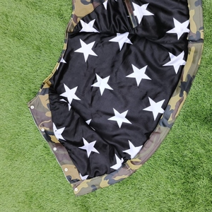 Chaleco corto de cuero genuino de vaca con estampado de camuflaje para mujeres preocupadas por la moda, que ofrece un ajuste elegante con material de primera calidad. - Product Image 4