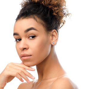 Orecchini a lobo con diamante quadrato taglio Princess in oro 14K certificati AGS, solitario a 4 griffe, colore L-M, purezza I1-I2 - Product Image 4