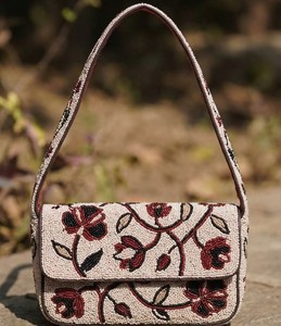 Bolso de mano rosa con cuentas, bandolera, estilo bohemio, bordado de cuentas de semillas de estrella de mar, bolso de noche, accesorio de moda para mujer - Product Image 2