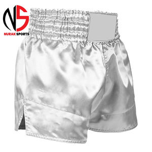 กางเกงมวยไทยสีพื้นคุณภาพพรีเมียมสำหรับผู้ชาย ผลิตจากโพลีเอสเตอร์ 100% ทนทานและเป็นมิตรต่อสิ่งแวดล้อม ในราคาที่เหมาะสม ปี 2026 - Product Image 3